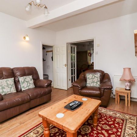 Вилла Upper Highlees Farm Luddendenfoot Экстерьер фото