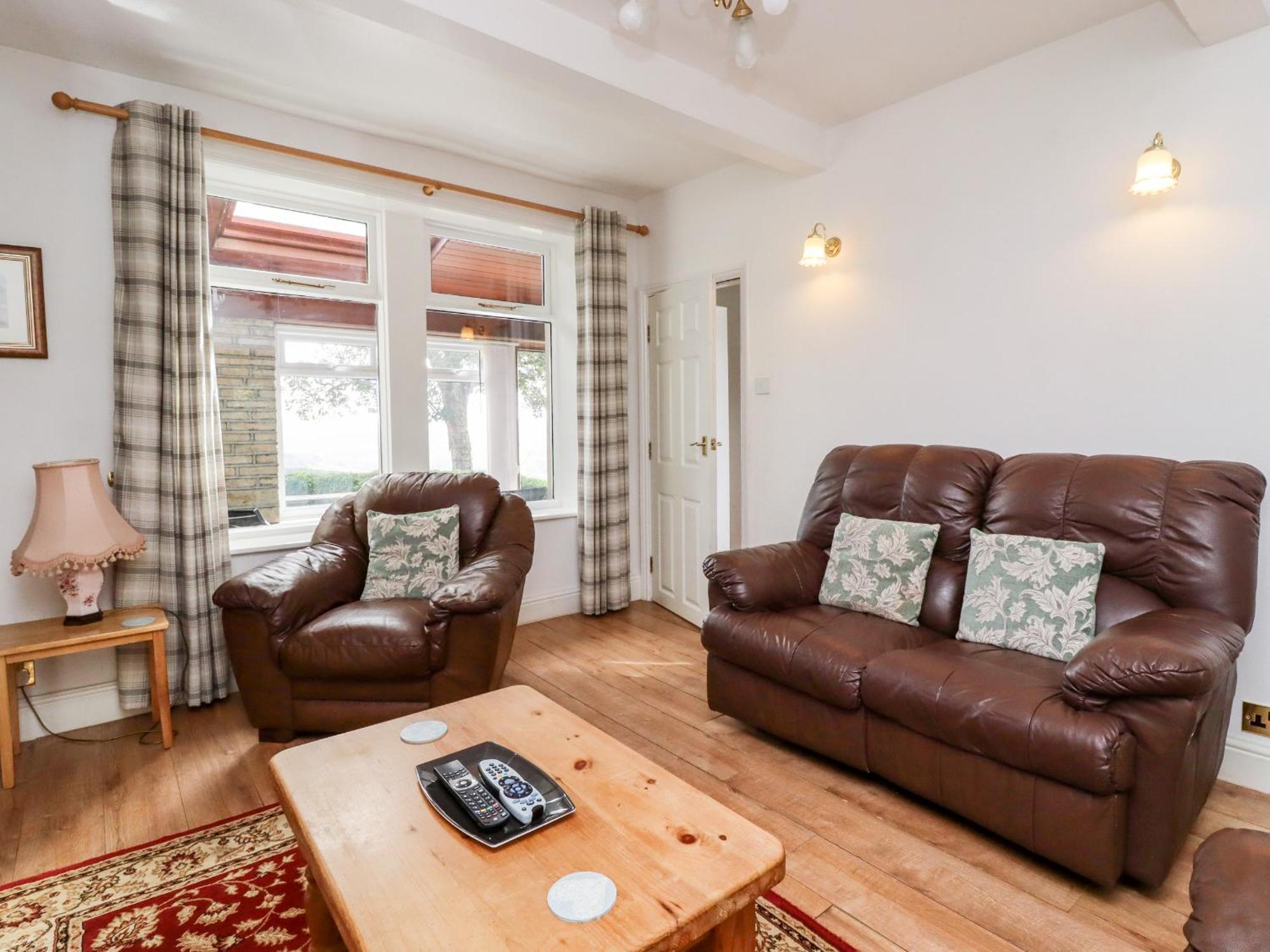 Вилла Upper Highlees Farm Luddendenfoot Экстерьер фото